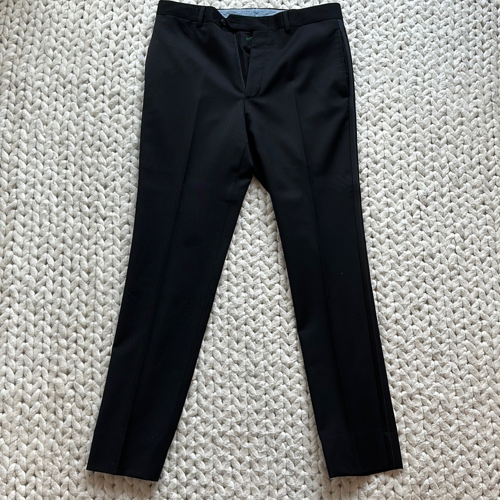 Tommy Hilfiger Tuxedo Pants (Men’s). Size 32/30 (Tapered Fit)